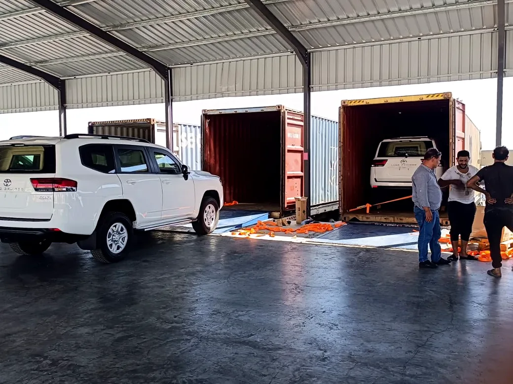 MASA Logistics operations team coordinating vehicle and freight loading into export containers